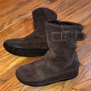Fitflop brown suede leather boot size 7